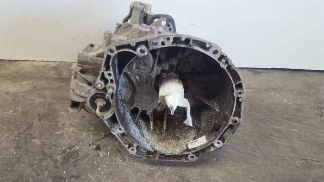 Mechaniczna skrzynia biegów w komplecie ND0102 NISSAN