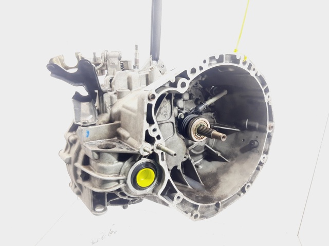 Mechaniczna skrzynia biegów w komplecie ND0102 NISSAN