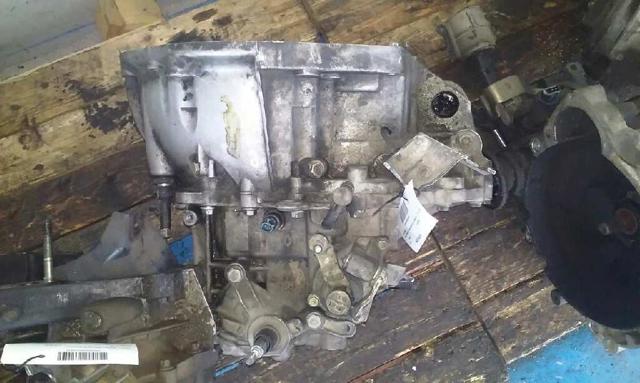Mechaniczna skrzynia biegów w komplecie NDO001 RENAULT