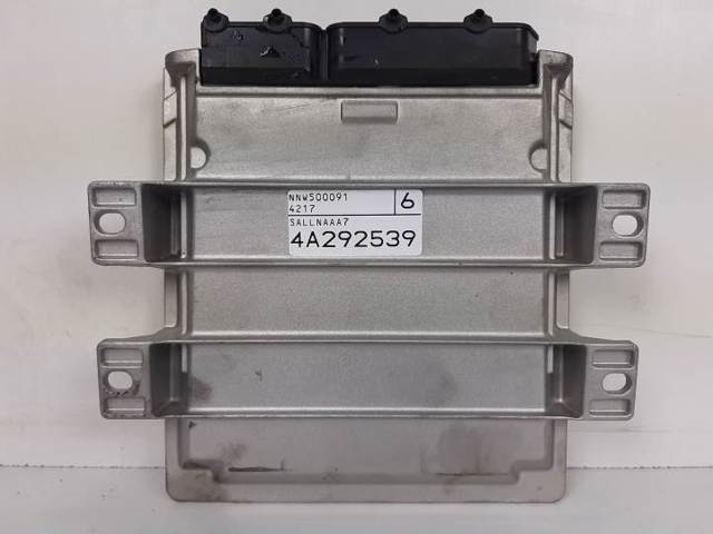 NNN100710 Land Rover