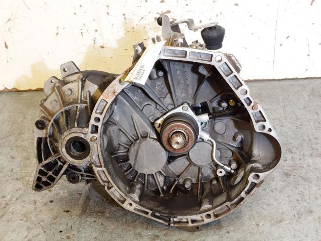 Mechaniczna skrzynia biegów w komplecie P04668909AD CHRYSLER