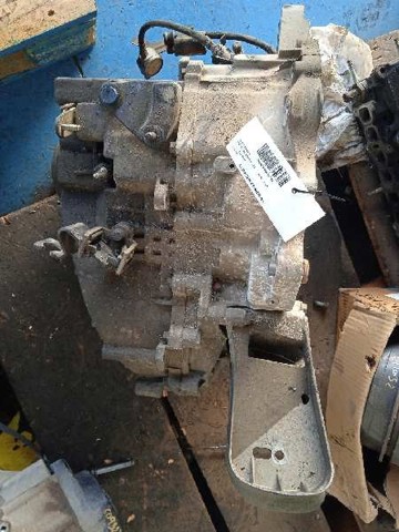 Mechaniczna skrzynia biegów w komplecie P1208961 VOLVO