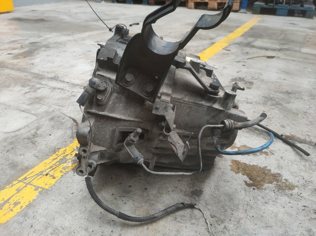 Mechaniczna skrzynia biegów w komplecie P30616141 VOLVO