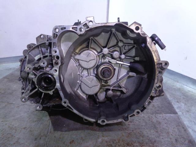 Mechaniczna skrzynia biegów w komplecie P30616141 VOLVO