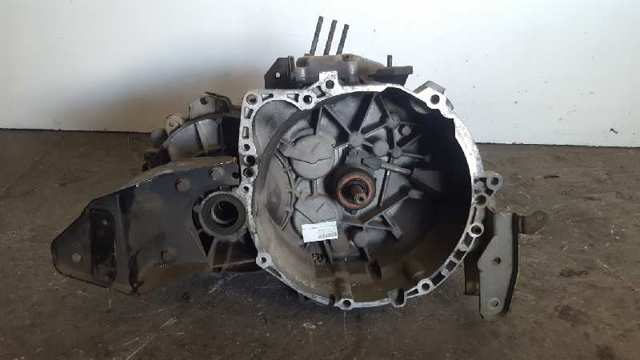 Mechaniczna skrzynia biegów w komplecie P30616141 VOLVO