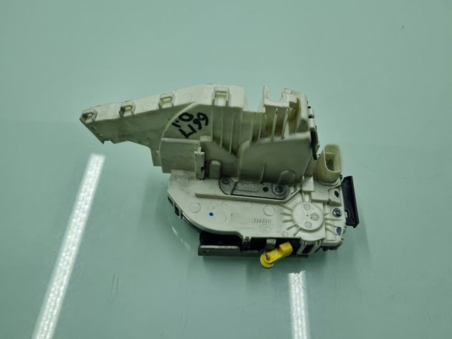 Zamek drzwi przednich lewych P68211097AB CHRYSLER