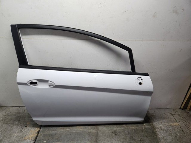 Drzwi przednie prawe P8A61B20124KA FORD