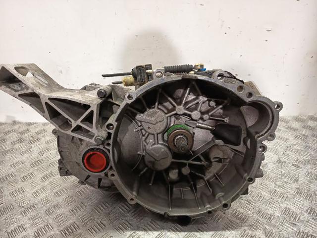 Mechaniczna skrzynia biegów w komplecie P9482234 VOLVO