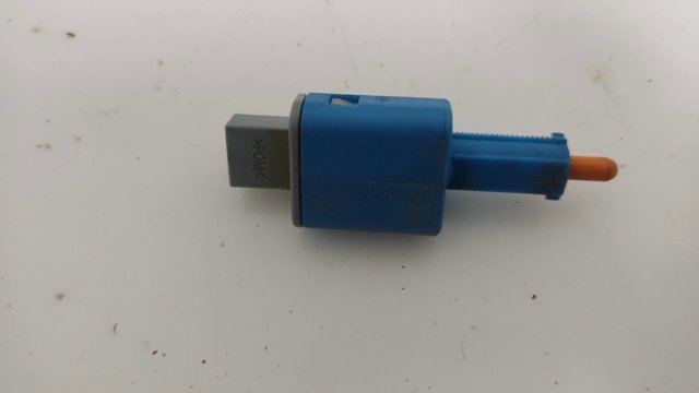 Uniwersalny zacisk plastikowy PA66GF30 RENAULT