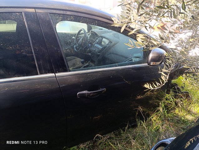 Drzwi przednie prawe PBM51A20124BF FORD