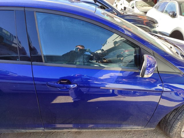 Drzwi przednie prawe PBM51A20124BF FORD