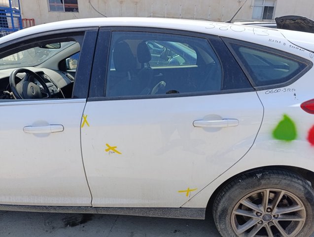 Klapa bagażnika PBM51A24631BF FORD