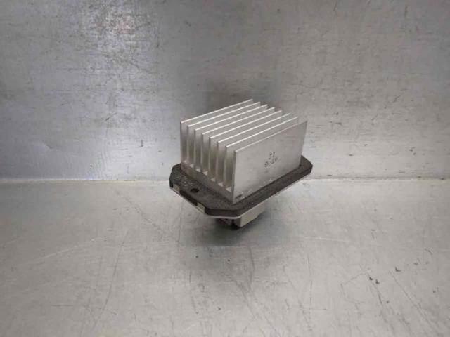 Rezystor wentylatora nagrzewnicy (ogrzewacza kabiny) PCE500010 LAND ROVER