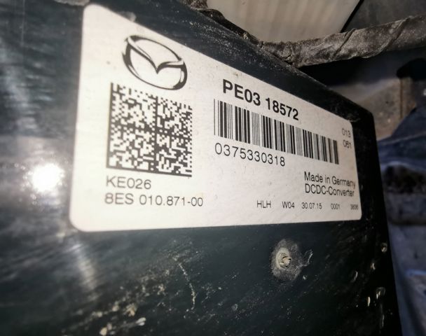 PE0318572 Mazda