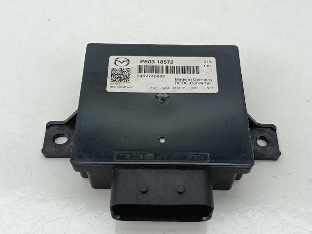 PE0318572 Mazda