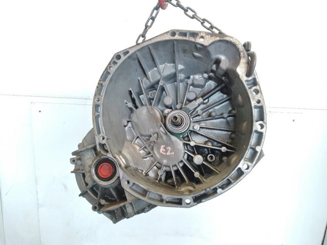 Mechaniczna skrzynia biegów w komplecie Opel Vivaro F7