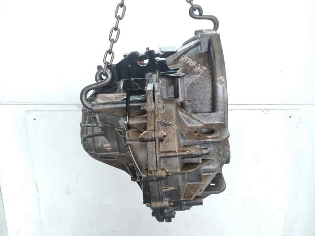 Mechaniczna skrzynia biegów w komplecie Opel Vivaro F7