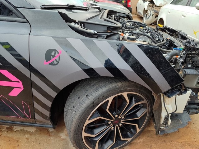 Błotnik przedni prawy PJX7BA16008AG FORD