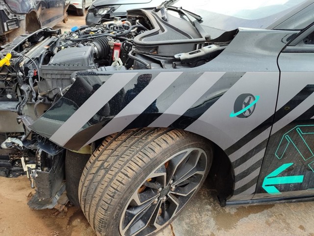 Błotnik przedni lewy PJX7BA16009AG FORD