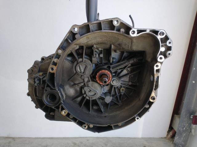 Mechaniczna skrzynia biegów w komplecie PK1065 RENAULT