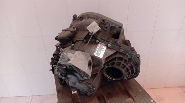 Mechaniczna skrzynia biegów w komplecie PK1AA061 RENAULT