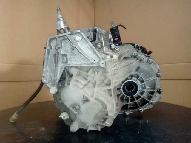 Mechaniczna skrzynia biegów w komplecie PK4005 RENAULT
