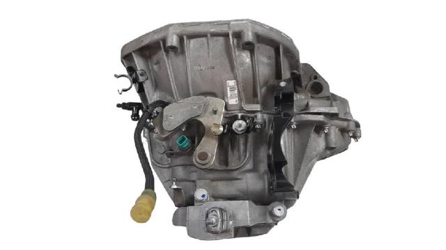 Mechaniczna skrzynia biegów w komplecie PK4007 RENAULT