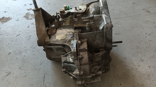 Mechaniczna skrzynia biegów w komplecie PK6001 RENAULT