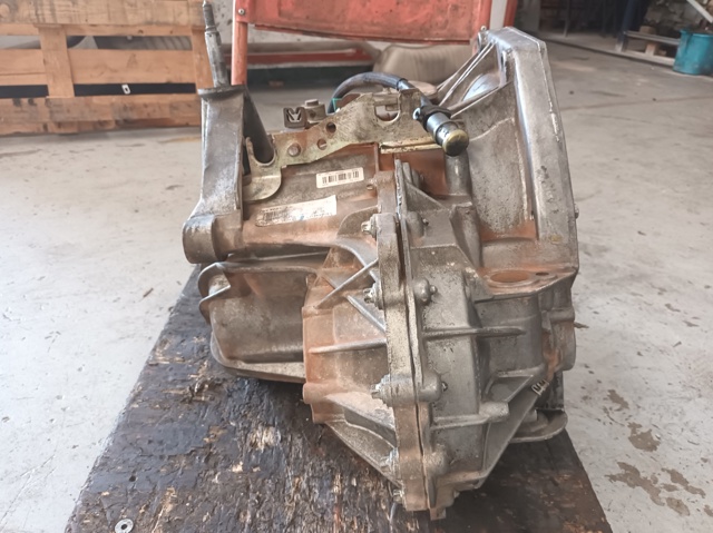 Mechaniczna skrzynia biegów w komplecie PK6061 RENAULT