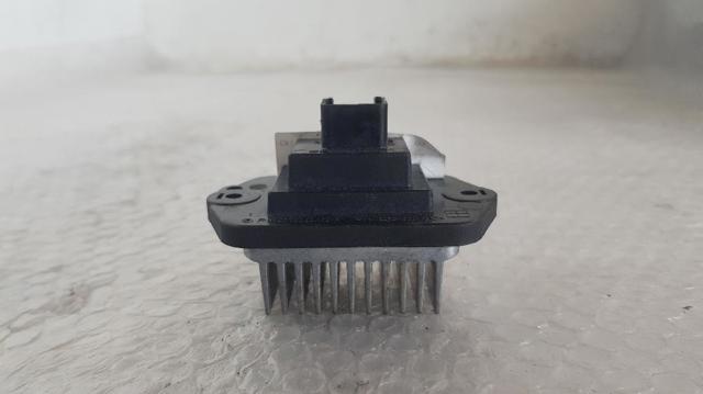 Rezystor wentylatora nagrzewnicy (ogrzewacza kabiny) PM010010B MAZDA