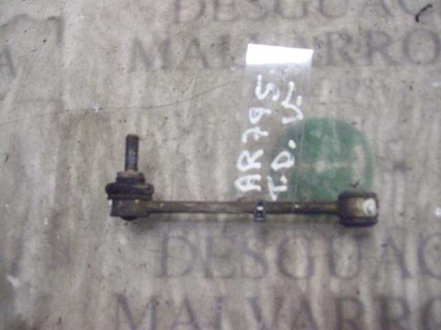 Łącznik stabilizatora tylnego Q0001802V004000000 MERCEDES