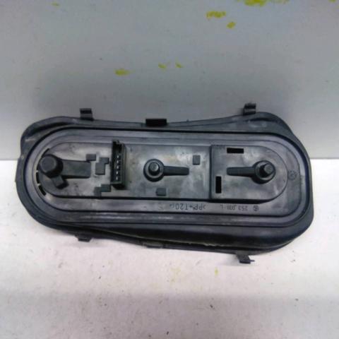 Lampa zespolona tylna lewa Q0012860V001000000 MERCEDES