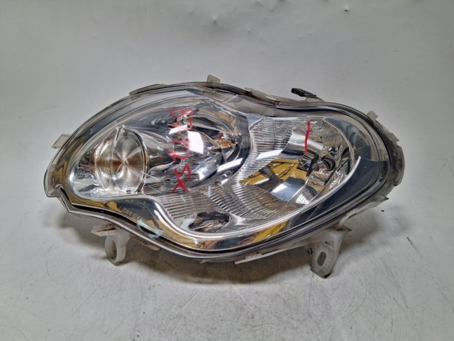 Reflektor lewy Q0013464V003000000 MERCEDES