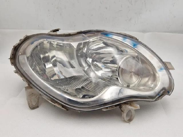 Reflektor prawy Q0013466V003000000 MERCEDES