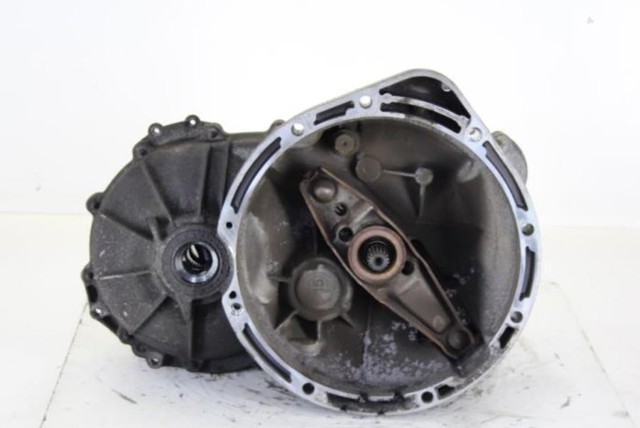 Mechaniczna skrzynia biegów w komplecie Q0014207V001000000 MERCEDES