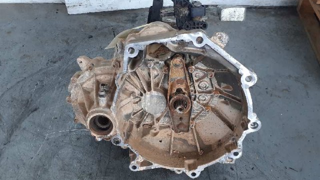 Mechaniczna skrzynia biegów w komplecie QAE VAG