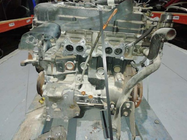 Silnik w komplecie QG15DE NISSAN