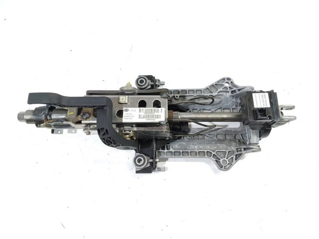 Wał kolumny kierowniczej górny QLB500051 LAND ROVER