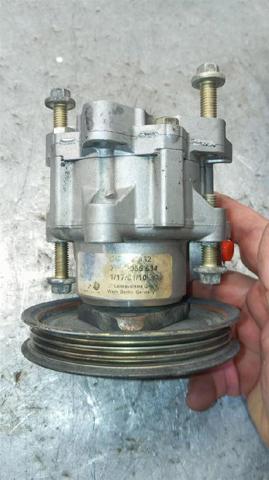 Pompa wspomagania hydraulicznego kierownicy QVB101462L LAND ROVER