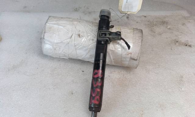 Wtryskiwacz paliwa R02201Z FORD