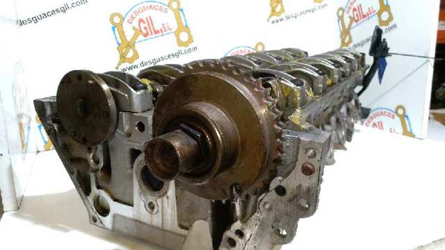 Głowica cylindrów Mercedes E T124