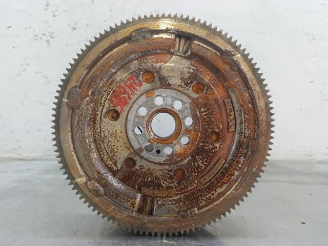 Koło zamachowe silnika R2A116610B MAZDA