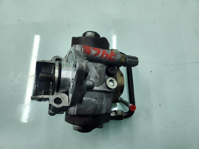 Pompa wtryskowa wysokiego ciśnienia R2AA13800 MAZDA
