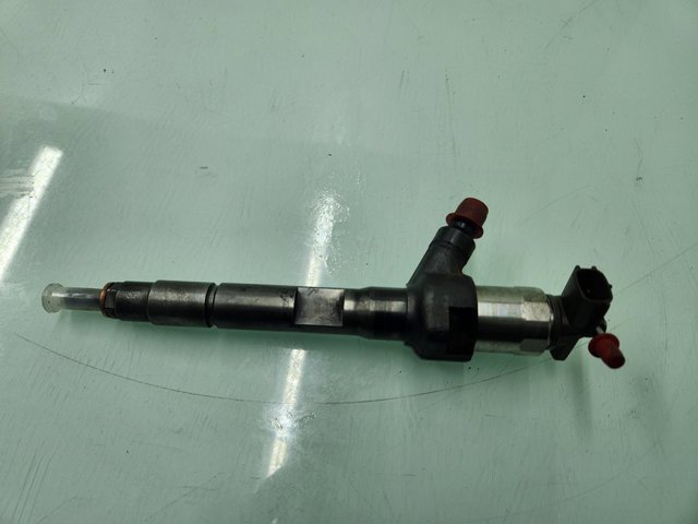 Wtryskiwacz paliwa R2AA13H50 MAZDA