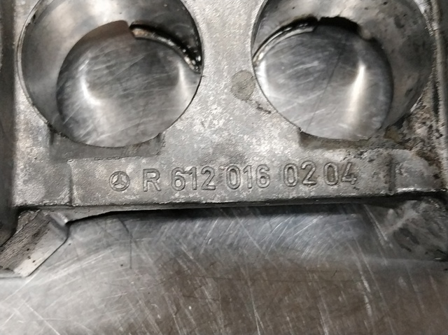 R6120160204 Mercedes
