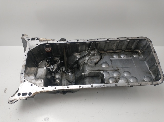 Miska olejowa silnika R6470140302 MERCEDES