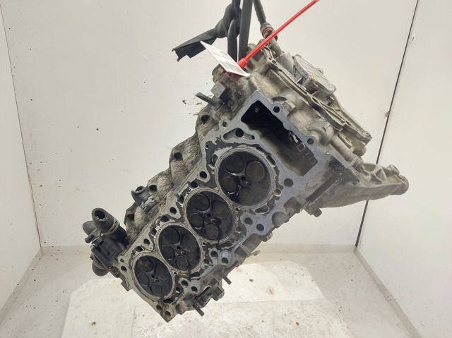Głowica cylindrów R6680160801 MERCEDES
