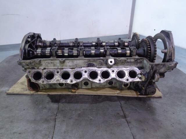 Głowica cylindrów R6680160801 MERCEDES