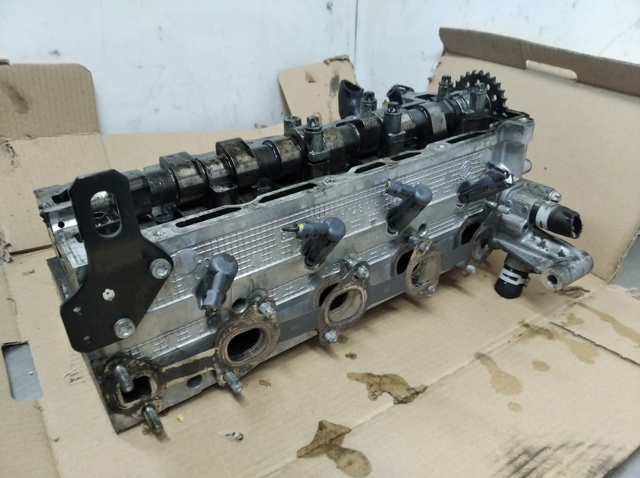Głowica cylindrów R9128018 OPEL