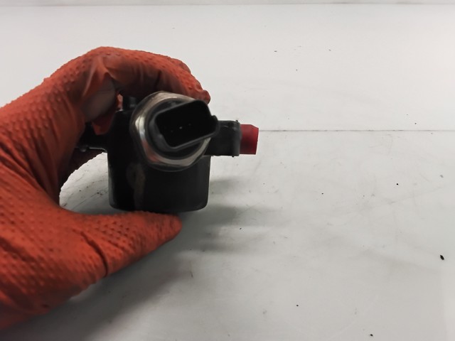 Rozdzielacz paliwa R9144Z070A NISSAN